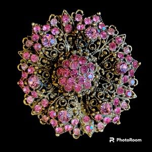 Flowerhead Antique Gold, Crystal Pink Tourmaline Brooch